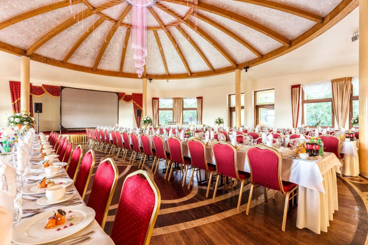 Rudzinitz Lesna Perla - Restauracja I Pokoje Hotelowe מראה חיצוני תמונה